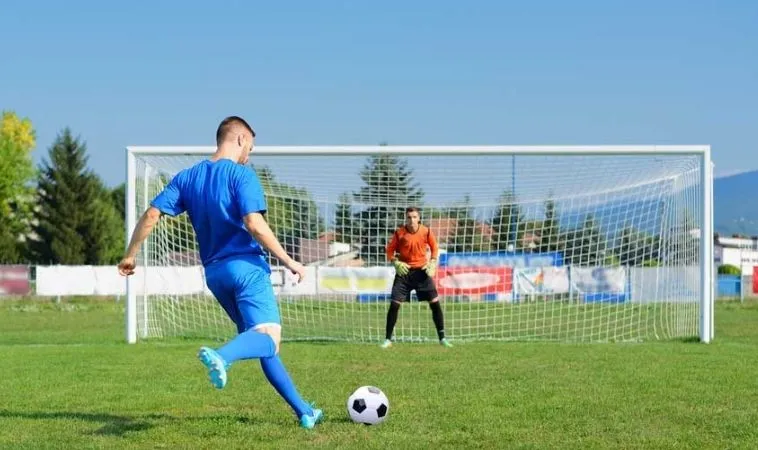 Tìm Hiểu Cách Chơi Kèo Penalty: Bí Quyết Đổi Thay Số Phận 2 Nghiên cứu kỹ về kèo penalty trước khi đặt cược