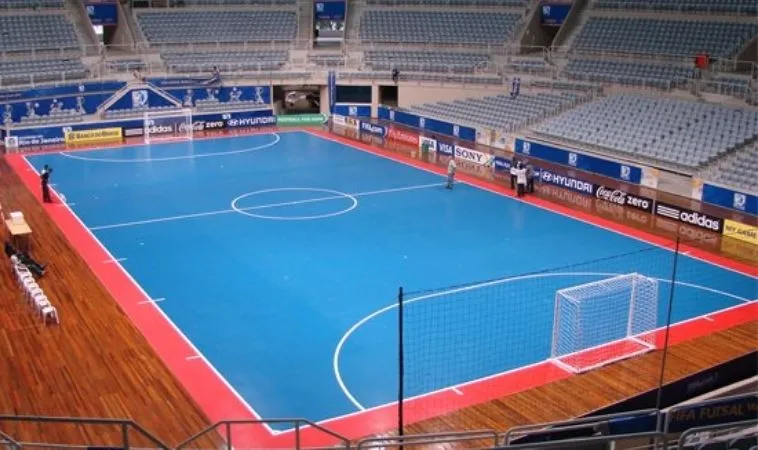 Tìm Hiểu Kích Thước Sân Futsal Chuẩn Quốc Tế 2 Kích thước sân bóng đá futsal