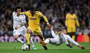 Làm Thế Nào Để Có Kỹ Thuật Tranh Chấp Bóng Như Ronaldo? 3 kỹ thuật tranh chấp trong bóng đá