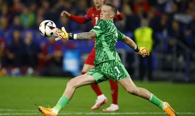 Thủ Môn Sân 5 Người: Kỹ Năng Và Luật Độc Quyền 1 thủ môn trong bóng đá 5 người